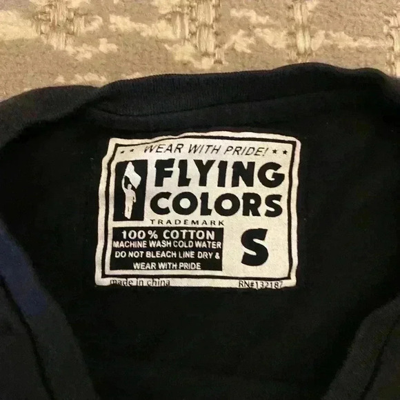 Wichita State Shockers Flying Colors Glow in the Dark size Small color Black - Picture 3 of 5